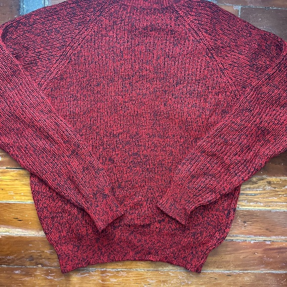 Vintage red acrylic sweater. Unisex. - Picture 3 of 3